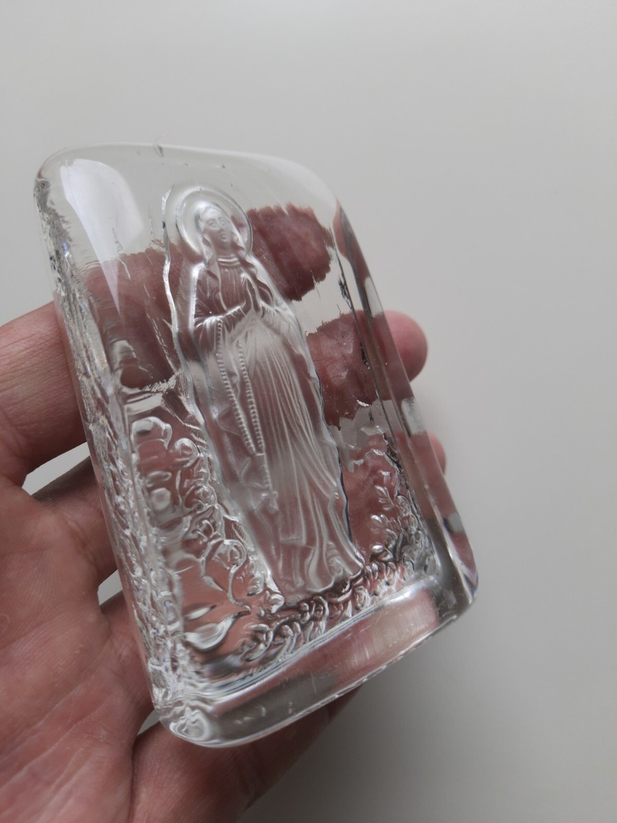 BOHEMIA CRYSTAL GZECHOSLOVAKIA OF JESUS HAND MADE UNIQUE AND RARE