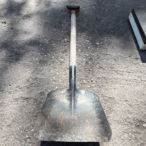 Eastern Pattern Steel Scoop Shovel Coal