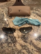 Grandes lunettes de soleil Ray-Ban RB3025 Aviator en métal parfait état avec étui