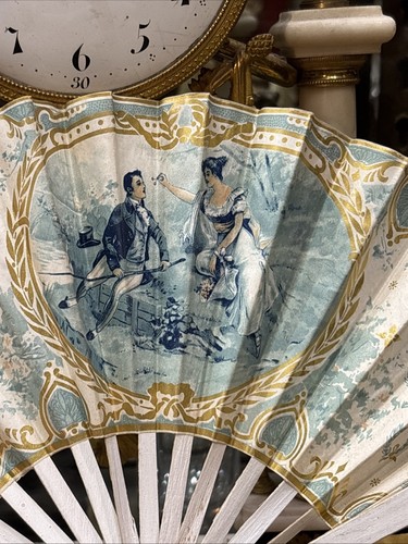 ancien petit eventail en papier a decor de scene galante antique fan - Picture 2 of 3