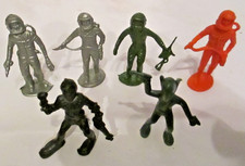 Vintage Lot Of 6 Plastic Astronauts Aliens Action Toy Figures 2 Tall A15