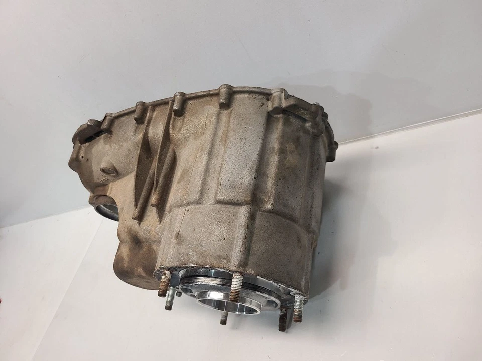 Chevrolet Silverado 1500 NQH 2009-13 caja en T carcasa delantera mitad PN: 84605827 Foto 4 de 4