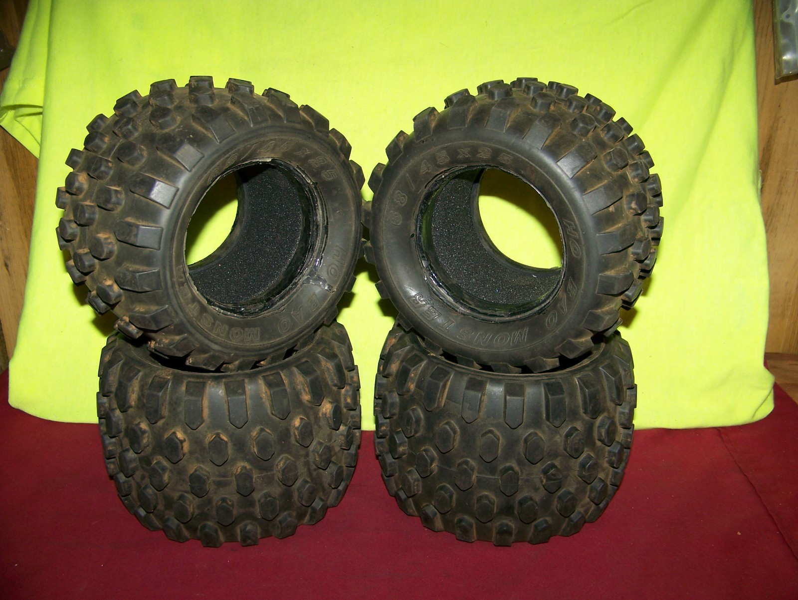 traxxas tmaxx hpi savage ofna hobao tires pirate 3.2 rc mons