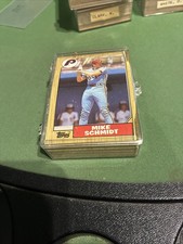 Mike Schmidt 1987 topps lot of 50 cards from vending cases