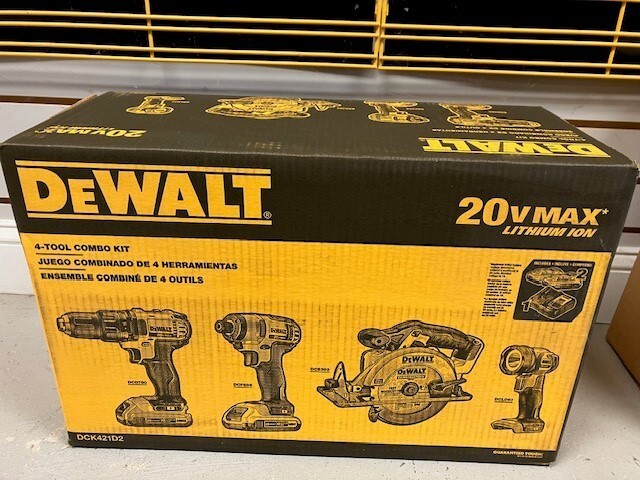 DEWALT DCK421D2 20V 4 Tool Combo kit, Brand New in the box