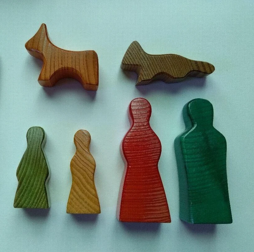 Antonio Vitali x Ravensburger "Family" Wooden Toy Set of Game Figures good - Image 2 of 4