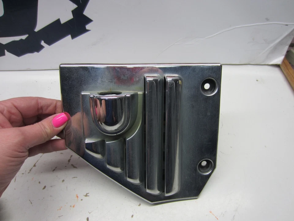 04 05 06 07 Hummer H2 Right Front Finder Vent Grill Molding Chrome OEM - Image 2 of 4