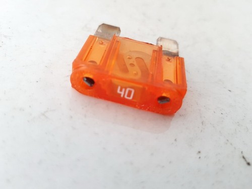 Mercedes-Benz E-CLASS 2002 Fuses 46046024635023, 40 #1372507-64