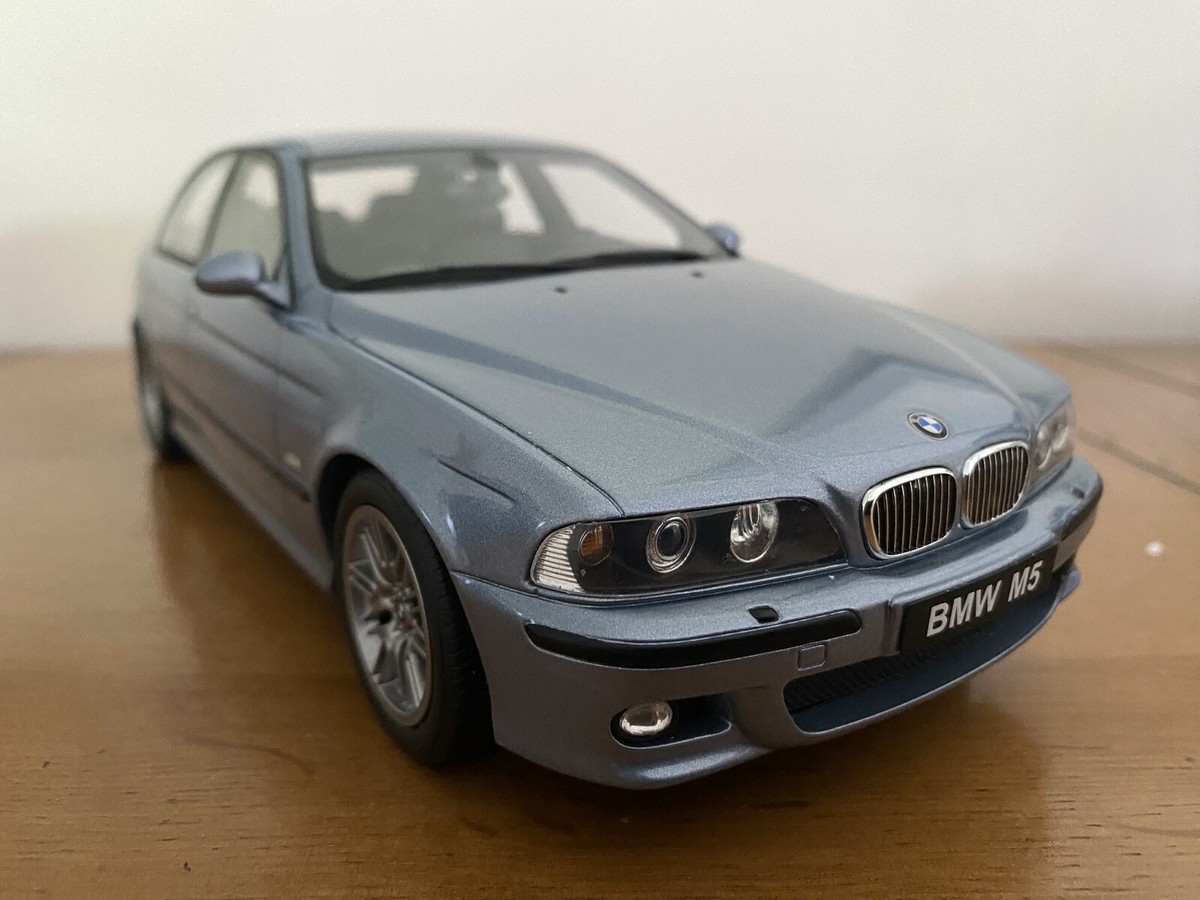 BMW M5 ミニカー 1/18 シルバー 1/18 BMW M5 (E60) 2008 Silver Resin Model Car by Otto Mobile