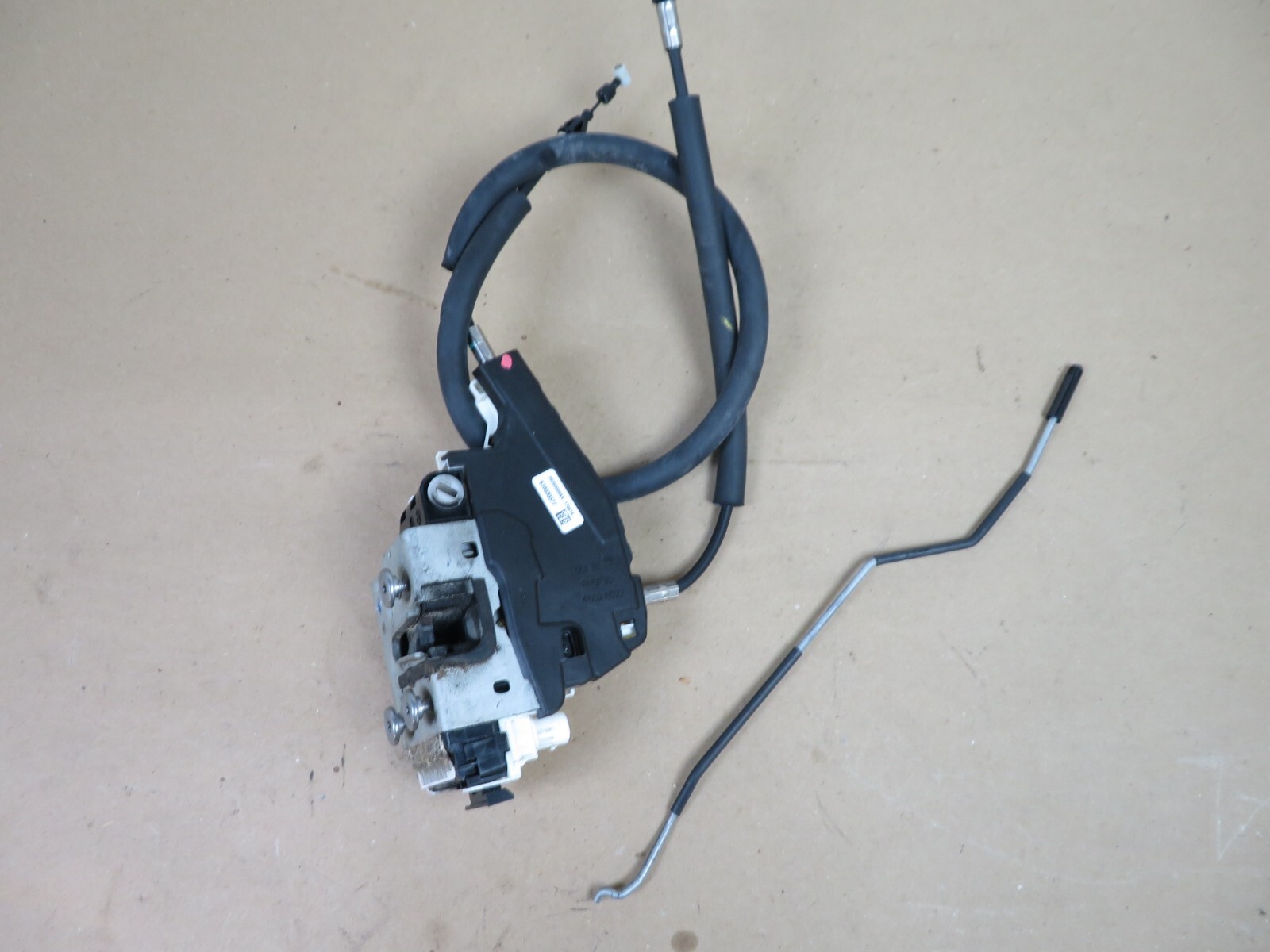 2014-2017 MASERATI GHIBLI REAR RIGHT PASSENGER SIDE DOOR LATCH LOCK ACTUATOR OEM