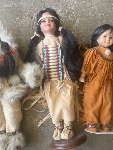 Vintage Native American Porcelin Dolls, Lot Of 4, Danbury Mint, Ho Moi, 14” 16”. - Picture 6 of 10