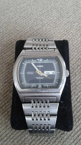 TIMEX INDIGLO PERPETUAL MEN VINTAGE WATCH CR 216 CELL