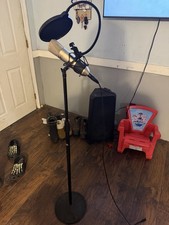 Behringer B-2 Pro Dual-diaphragm Condenser Microphone with Stand and Cable