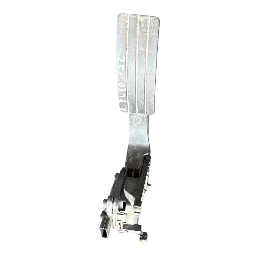 PEDALE ACCELERATORE PER RENAULT Clio Serie IV 180029347R (12>19)