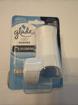 Glade Plugins Air Freshener Warmer with Essential Oils, Up to 50 Days, Home & Ba