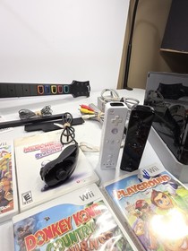 Nintendo Wii Console Guitar Hero Bundle W/ Guitar Hero Aerosmith