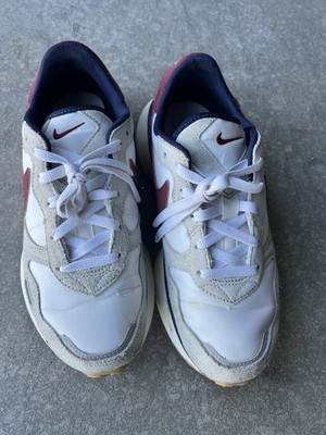Nike Womens Phoenix Waffle  White And Red Casual Shoes Sneakers Size 9