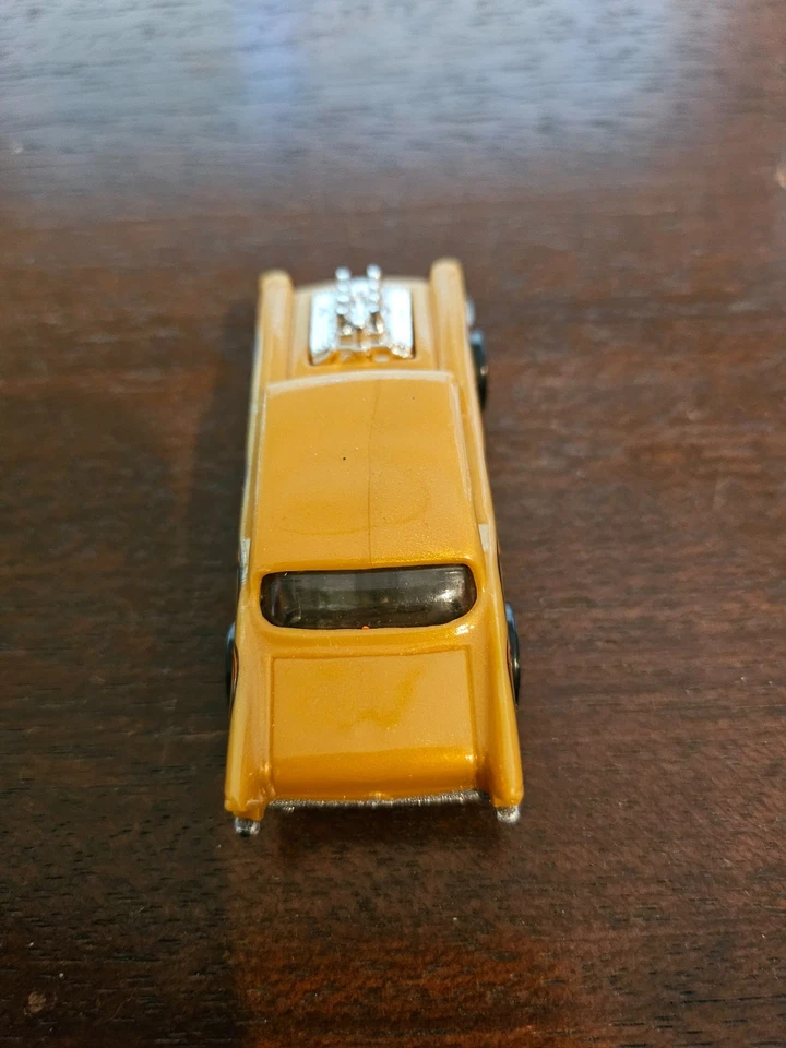 Hotwheels Redline 1957 Chevy Diecast Car Caramel Flames 1976 Mattel vintage años 70 Foto 2 de 4