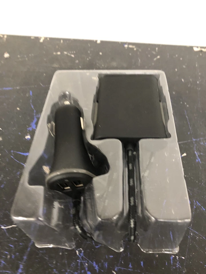 Tech and go 141 0412 TG3 9.6 Amp 4-Port Front and Back Seat Charger - Image 3 of 4