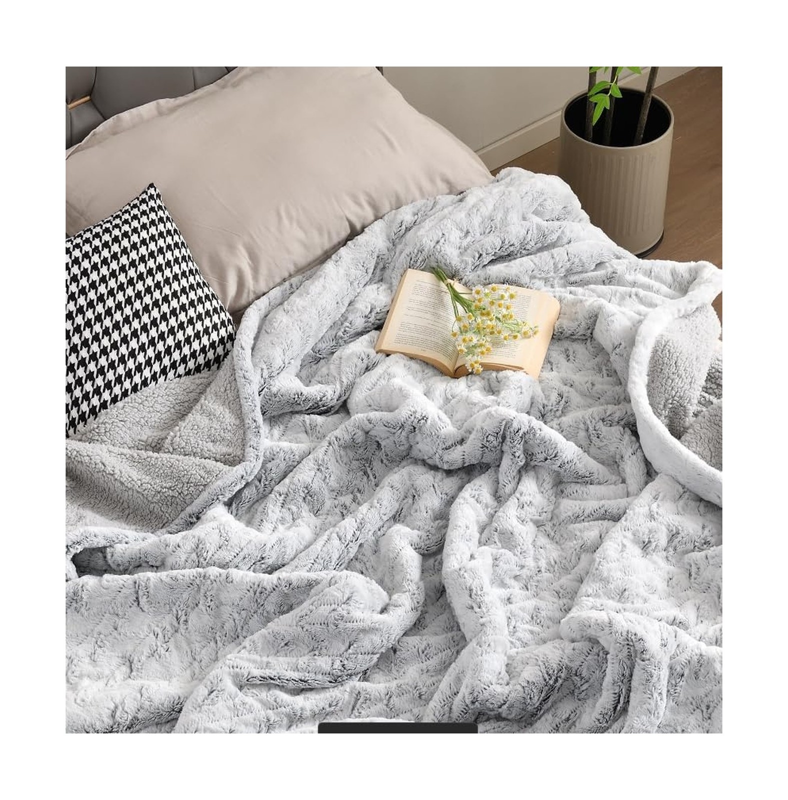 Bearhug Heated Blanket 6 Heat Settings Electric Blanket, 4-Hour Aut... Fast Ship