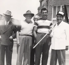 VTG c1940s 5 Smiling Men Posing w/ Porter Street Sweeper B&W Photograph 3.5x5