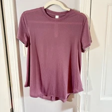 NEW Lululemon Small Lightweight Split Back Training T-Shirt Lavender Lux SS