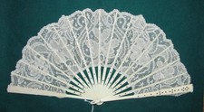 Antique Edwardian Fan Honiton Lace Bone Pique Sticks Circa 1910
