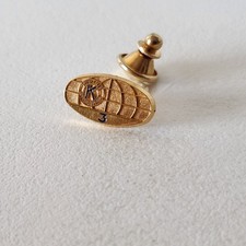 Vintage Pin Kiwanis International 3 Years Gold Tone Collectible
