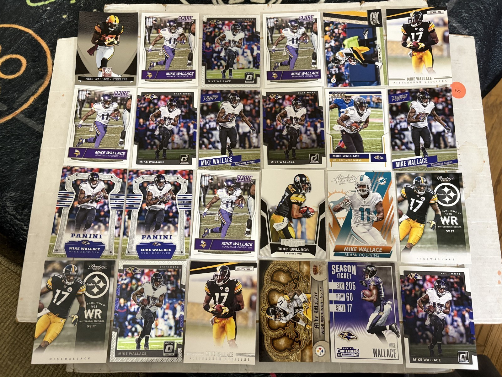 (57) Mike Wallace Football Cards Base Lot Pittsburgh Steelers Collection
