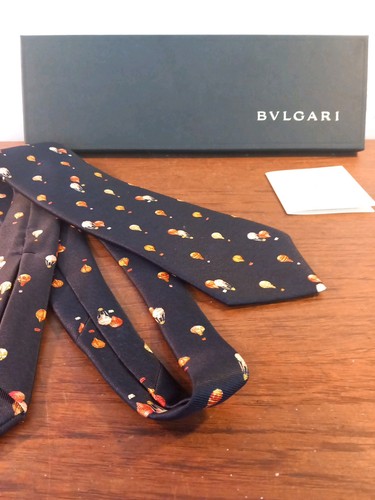 BVLGARI Black Hot Air Balloon Pattern Silk Tie ( THE Seven Fold Tie) - Picture 13 of 18