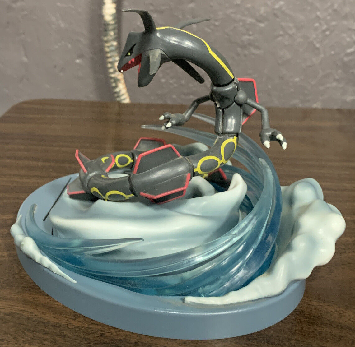 Pokemon Shiny Rayquaza Collectible Figure / Card Holder