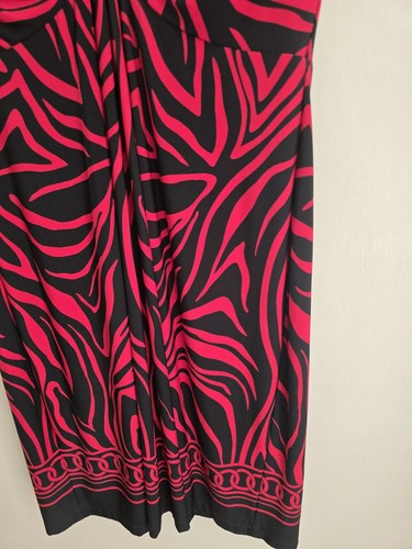 Abito donna glamour taglia 14 nero/rosso midi linea A senza maniche stampa animalier - Foto 7 di 12