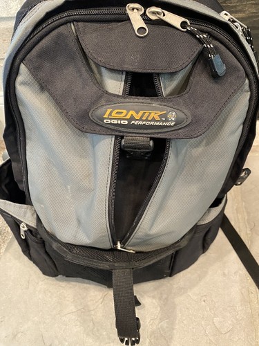 OGIO Lugnut Ionik Rucksack 2450 Kubikzoll schwarz grau groß Wander Trail Pack - Bild 6 von 14