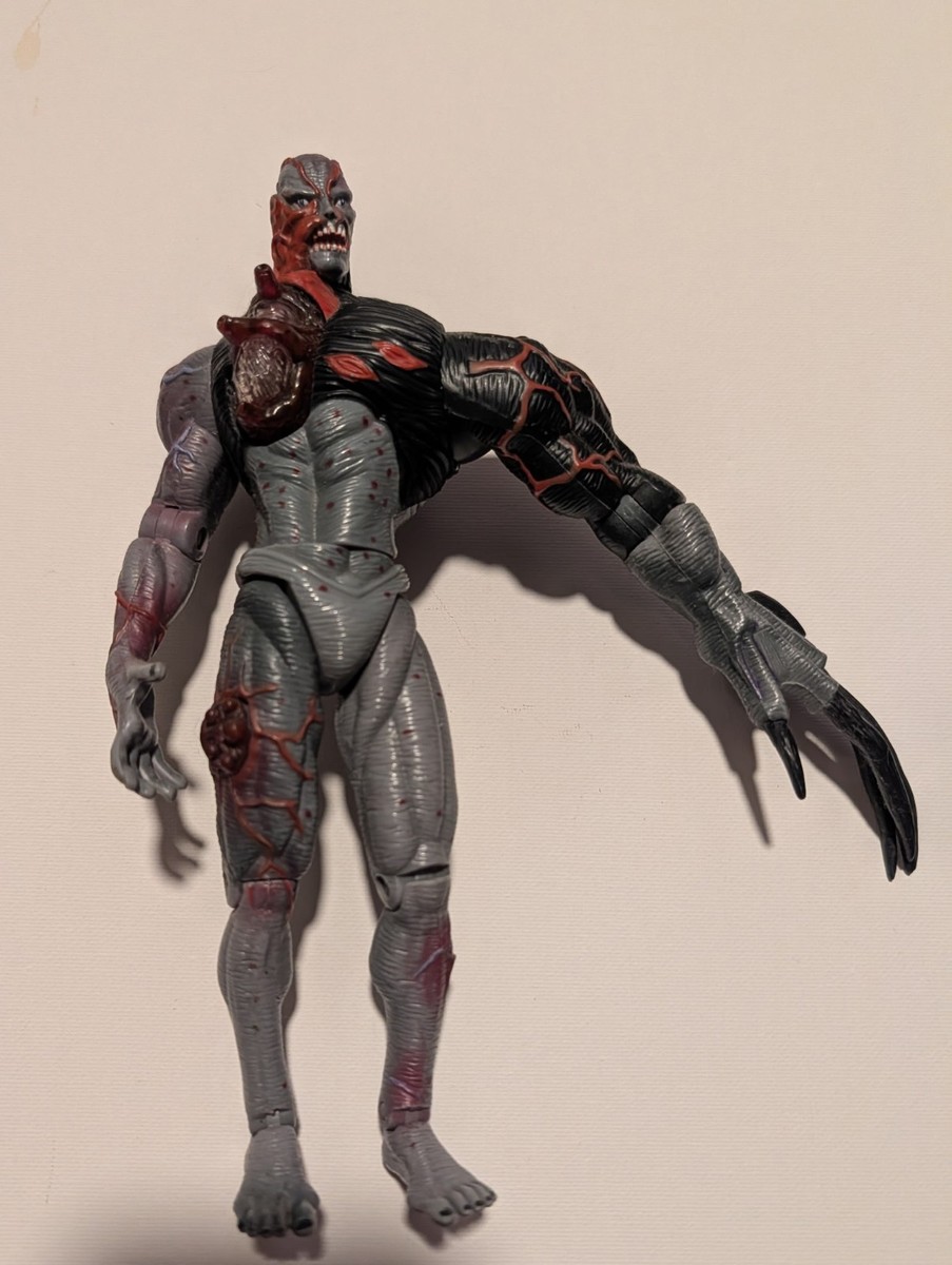 トイビズ／RESIDENT EVIL・ タイラント【パッケージ無し】 1998 ToyBiz Resident Evil Tyrant (T-002) | eBay