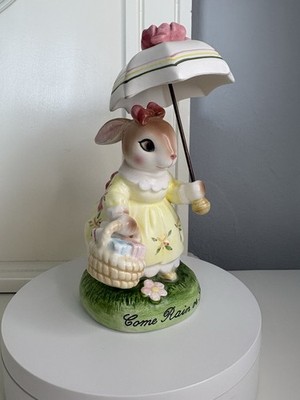 1988 Vintage Avon Cherrised Moments Come Rain or Shine Bunny Figurine Easter