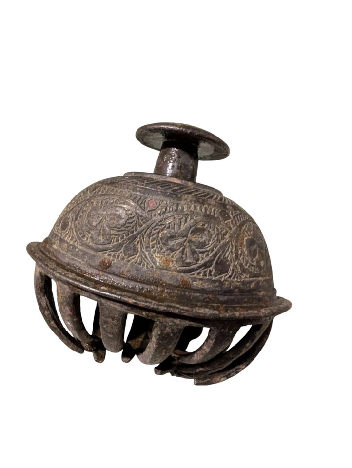 Vintage Elephant Claw Bell Temple Bell Brass Made in India Rustic Condition - Image 2 of 4