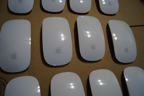 QTY 1 Apple A1296 Wireless Tactile/Multi-Touch Mouse - MB829LL/A - Picture 5 of 10