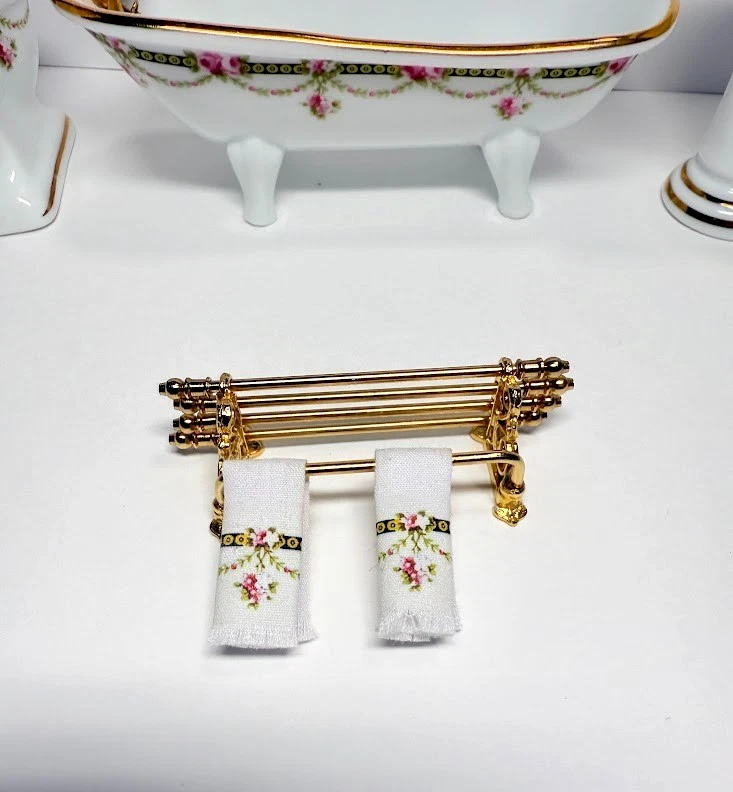 Reutter Porcelain “Victoria”dollhouse miniature 1/12 Scale  bathroom set - Image 3 of 4