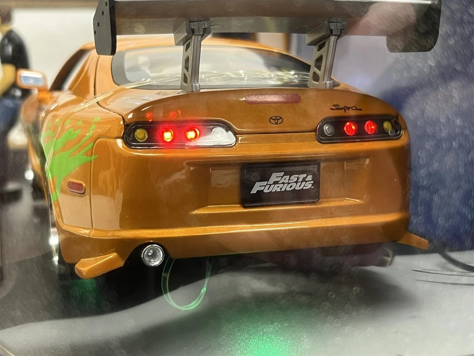 Fast and Furious 1995 Toyota Supra Lights Up Brian Figure 1:18 Jada 31139 - Image 4 of 4