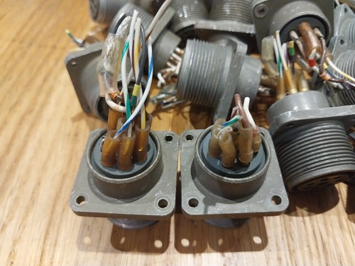 Job Lot of ITT Cannon Chassis-Mounted 7-Way + 1 Sockets (x25) 18-89 - Picture 4 of 4