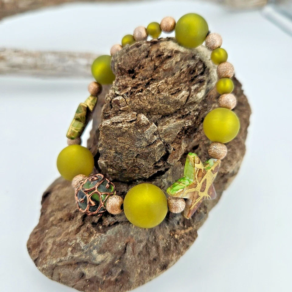 Armband Grün Gold Stern Weihnachteb handarbeit Perlen Damen Schmuck Verspielt - Bild 2 von 4