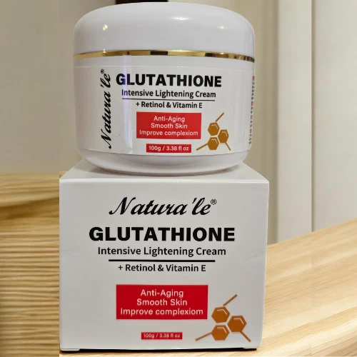 Crema facial de glutatión crema aclaradora de la piel con retinol y vitamina E 100 ml Foto 3 de 4