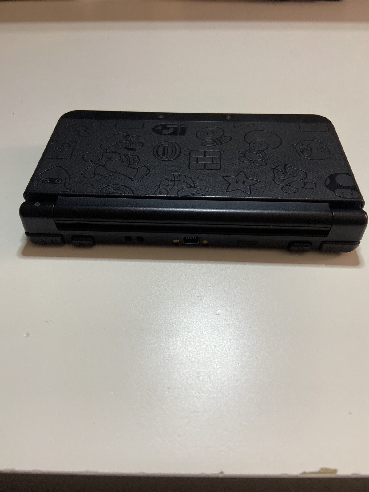 New 3DS Mario Edition Handheld System Black Comes With New Charger