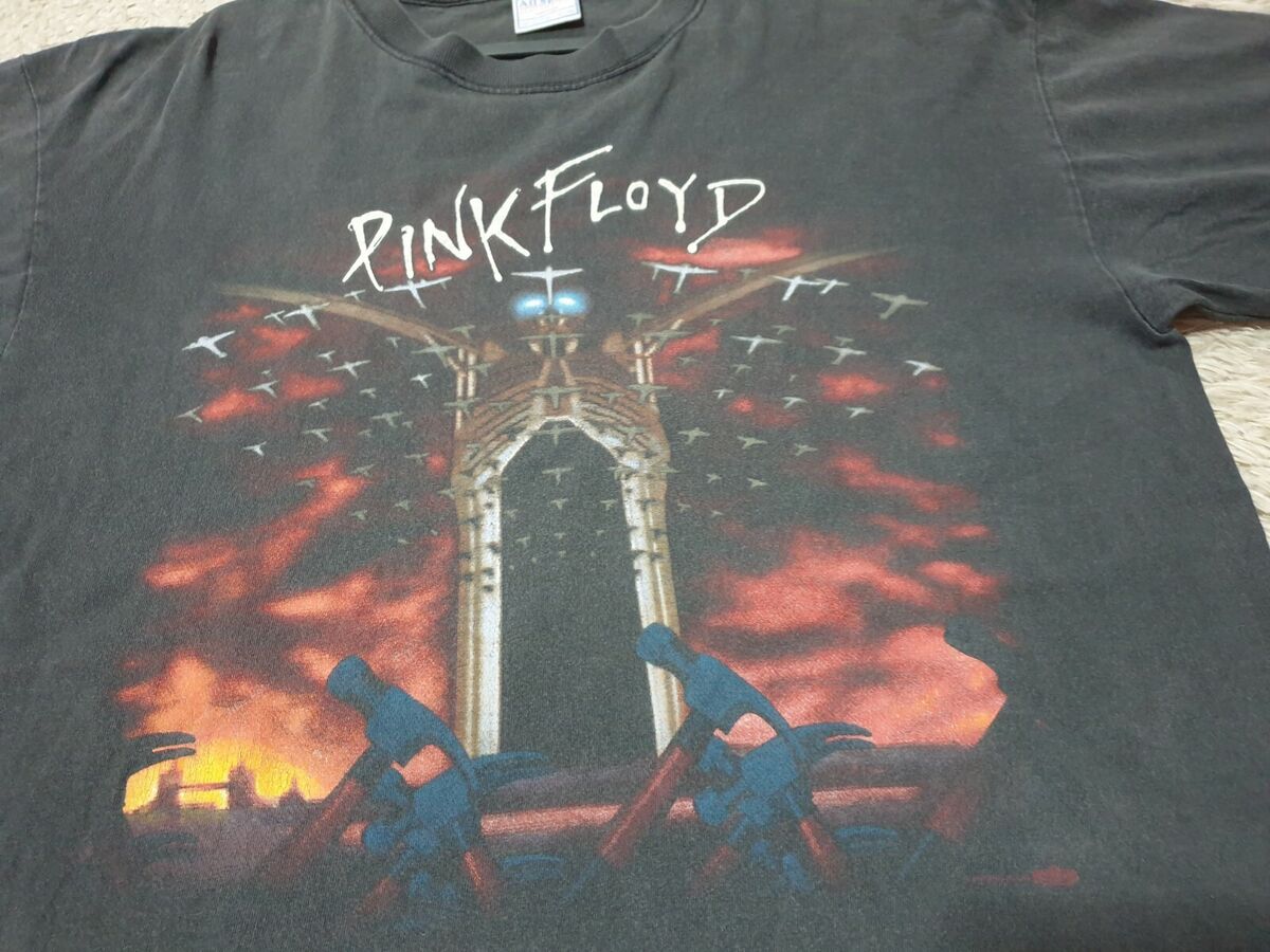 Vintage 90s Pink Floyd The Wall Band T-Shirt / Vintage rock Vintage 90s Pink Floyd The Wall Band T-Shirt / Vintage rock