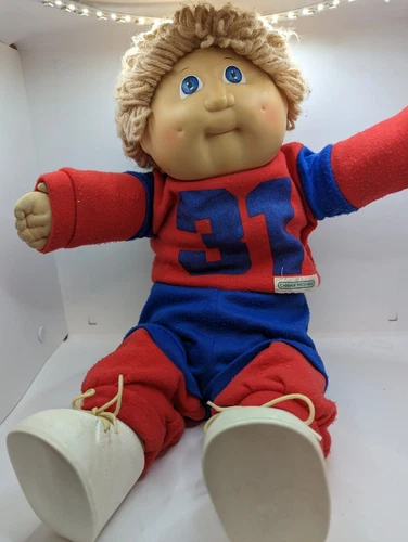 vintage cabbage patch kid and carrier And Shoes
