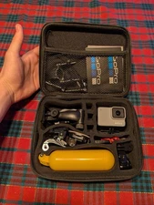 GoPro HERO7 White Camera - Great Condition - 128 GB SD Card + Accessories