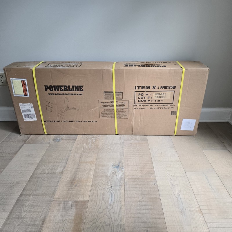 New In Box Powerline Folding Weight Bench PFID125 2010