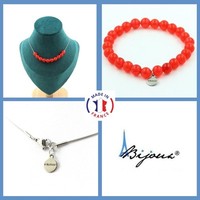 Mineralien Und Edelsteine. Schmuckset Armband Halskette 10 Perlen Chalcedon