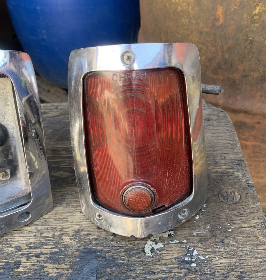1950 1951 CHRYSLER IMPERIAL NEW YORKER SARATOGA TAIL LIGHTS - Image 3 of 4