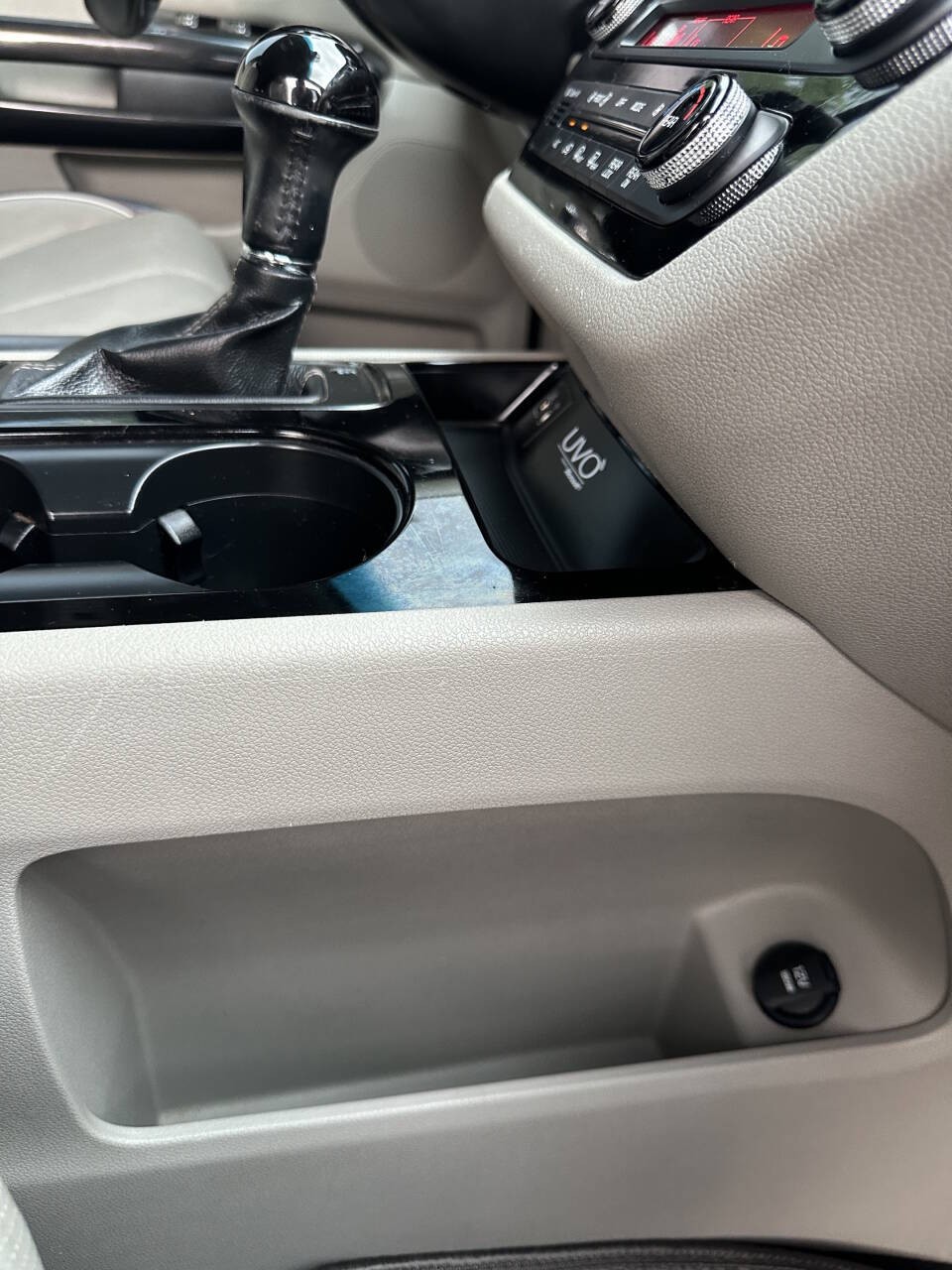 2016 Kia Sedona EX 4dr Mini Van thumbnail 31